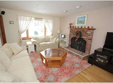 36 Woodlawn Ave, Waltham, MA 02451 - photo 5