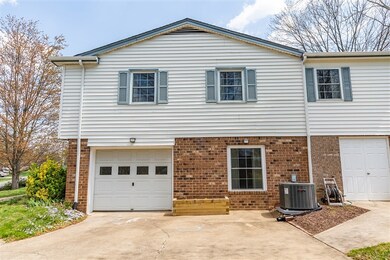 1136 Sharpes Dr, Harrisonburg, VA 22801 - photo 3