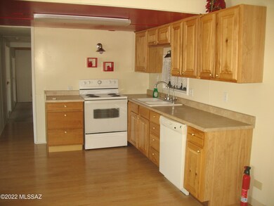 6111 Lazy Heart Kitchen 1