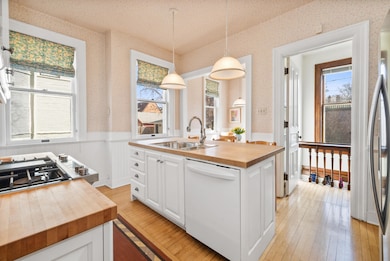 Kitchen III
