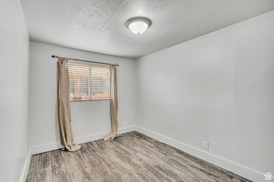 244 E Crescent Pkwy S unit 206, Sandy, UT 84070 - photo 6