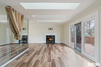 1520 Parklane Dr, Bettendorf, IA 52722 - photo 7