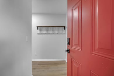 1530 Fort Johnson Rd unit 2M, Charleston, SC 29412 - photo 2