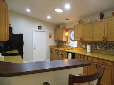 11369 SW 139th St, Dunnellon, FL 34432 - photo 6