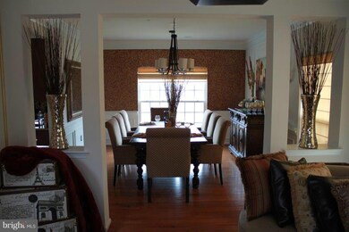 2002 Lake Forest Dr, Upper Marlboro, MD 20774 - photo 6