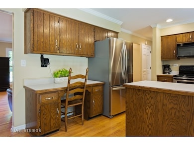 907 S Charles Ave, Naperville, IL 60540 - photo 7