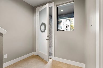 4023 Rawlins St unit 105, Dallas, TX 75219 - photo 4