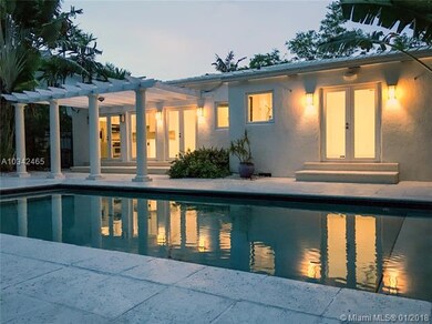 Backyard / Pool