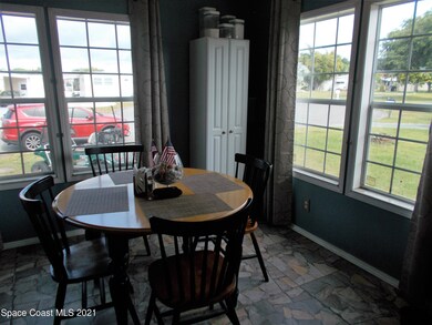 BREAKFAST NOOK