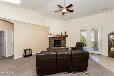 007_Living room