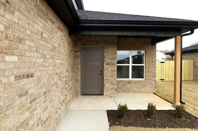 532 Cosmos St, Centerton, AR 72719 - photo 2