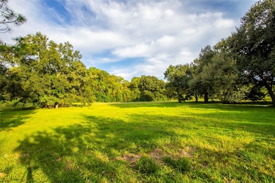 7726 White Fir Dr, Houston, TX 77088 - photo 2