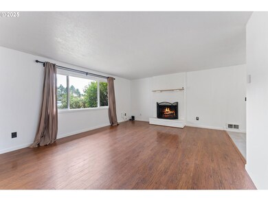 2570 NE Grant St, Hillsboro, OR 97124 - photo 7