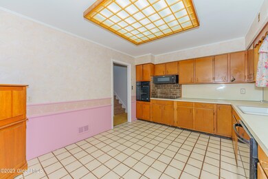 5 Toll Ln, Albany, NY 12203 - photo 5