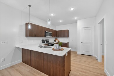 1481 N Saratoga View Ln unit B, Saratoga Springs, UT 84045 - photo 6