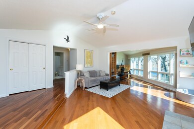 19 Walden Pond Dr, Nashua, NH 03064 - photo 6