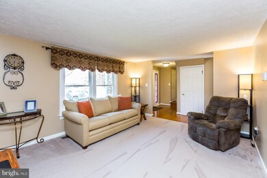 202 Diamond Dr, Walkersville, MD 21793 - photo 4