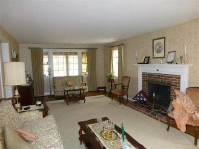 187 West St, Northborough, MA 01532 - photo 4