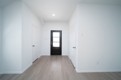 18478 Running Shadow Ct, Hockley, TX 77447 - photo 4