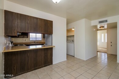 1326 N Miller Rd unit B, Tempe, AZ 85281 - photo 5