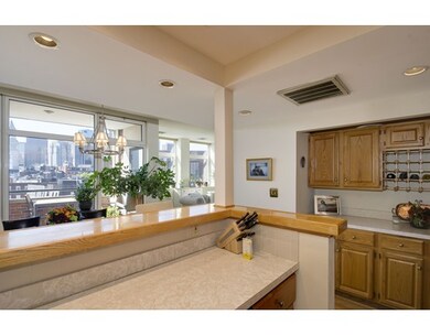 The Mariner Condominiums unit 607, Boston, MA 02109 - photo 4