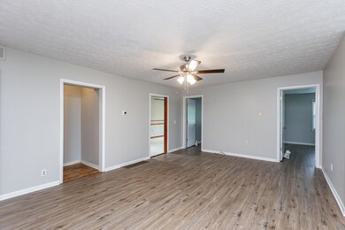 4026 Talmage Mayo Rd, Harrodsburg, KY 40330 - photo 6