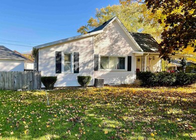 327 Cottage St, Delphi, IN 46923 - photo 2