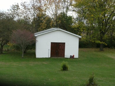 6617 Hitler No 2 Rd, Circleville, OH 43113 - photo 5