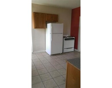 372 Franklin St unit 3, Springfield, MA 01104 - photo 2