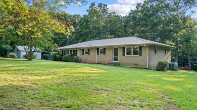 276 Jugtown Rd, Seagrove, NC 27341 - photo 2