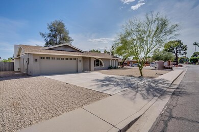 1819 E Cornell Dr Front