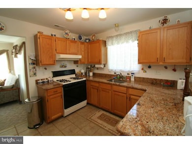 5 Vaccaro Rd, Lawrenceville, NJ 08648 - photo 7