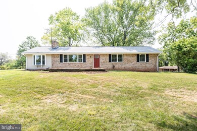 12214 Hooe Rd, Bristow, VA 20136 - photo 2