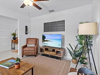 Casual Living/ Den Area