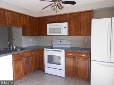 1235 Valley Leaf Ct, Edgewood, MD 21040 - photo 3