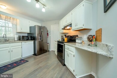 602 Southampton Dr, Ruther Glen, VA 22546 - photo 6