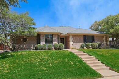 1129 Timber View Dr, Bedford, TX 76021 - photo 2