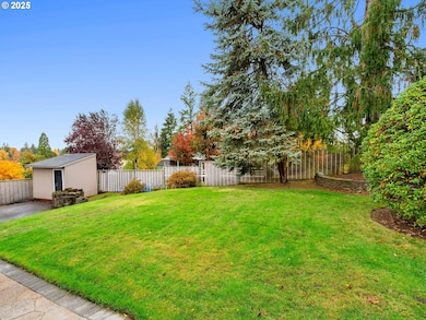 555 SW 7th St, Gresham, OR 97080 - photo 6