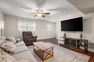 545 N Oakwood Ave unit 5, Griffith, IN 46319 - photo 3