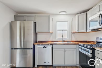 7-web-or-mls-9499 Brayton Dr Space 13_07