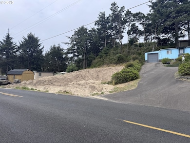 1695947 4th St, Florence, OR 97439 - photo 3