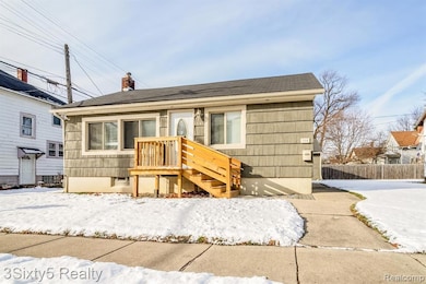 314 Half St, Monroe, MI 48161 - photo 5