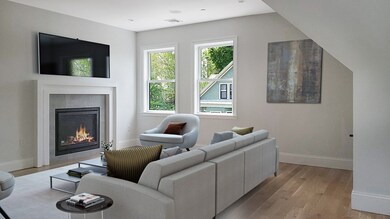 26 Chilcott Place unit 3, Jamaica Plain, MA 02130 - photo 2