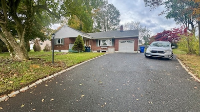 20 Manning St, New Fairfield, CT 06812 - photo 3