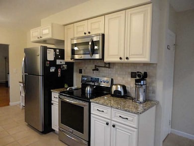 42 Redfern St, North Providence, RI 02911 - photo 3