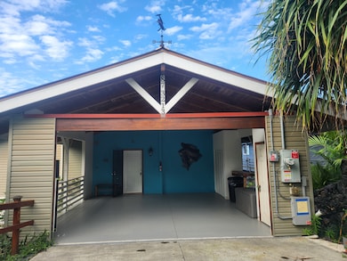 Drive in & walkin to home, or stairs