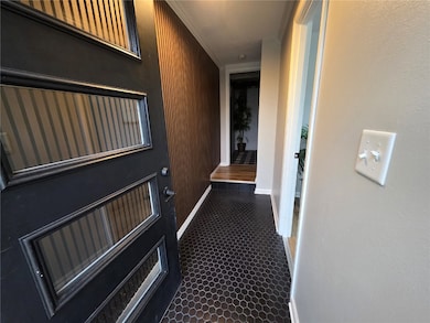 2801 Schultz Dr NW, Cedar Rapids, IA 52405 - photo 2