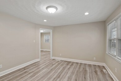 94 June St, Worcester, MA 01602 - photo 5