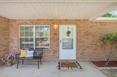 5-web-or-mls-318 Runnymeade Dr-04