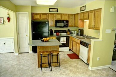 1250 Hunter Ln, Perkiomenville, PA 18074 - photo 2